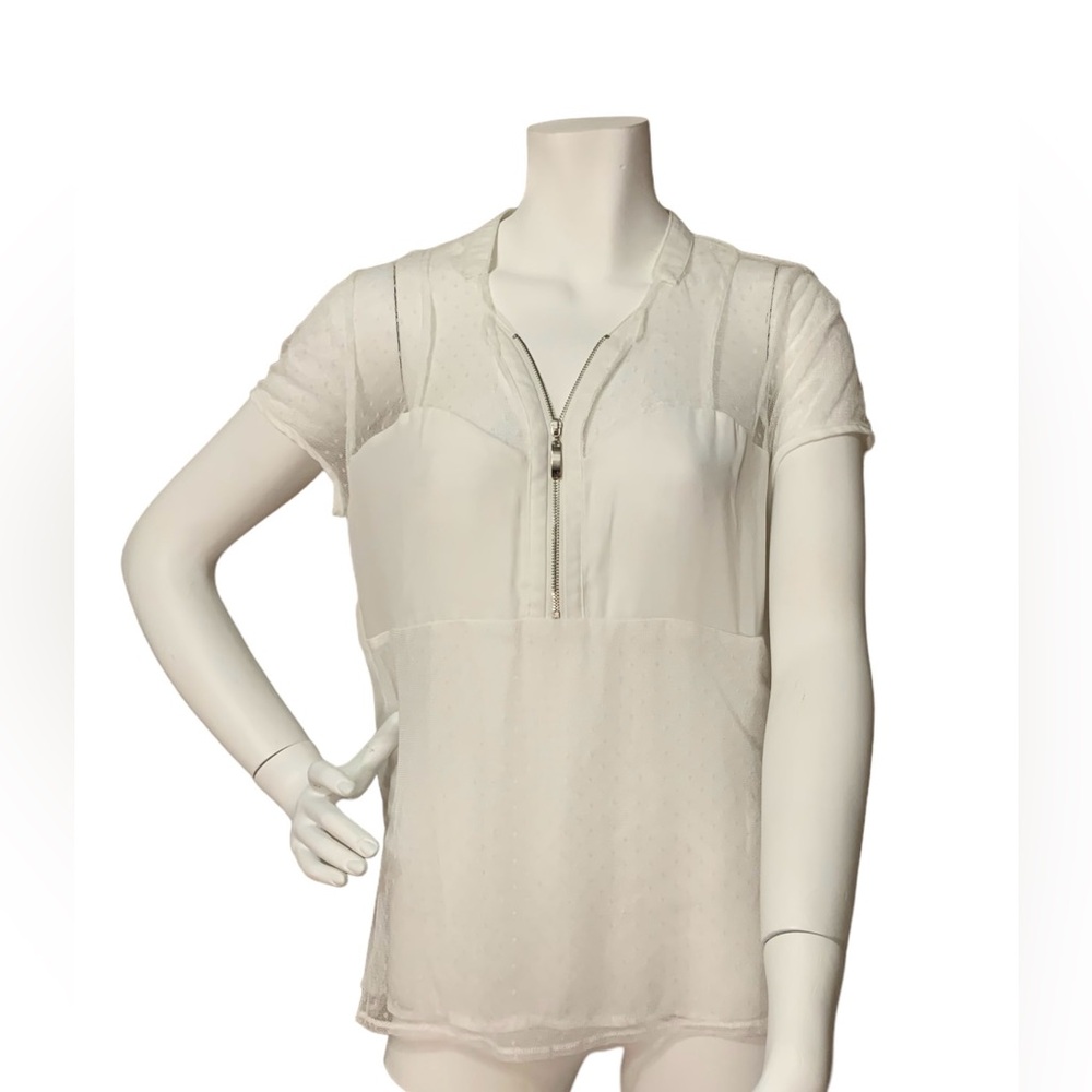 White Fashion AI polyester and tulle blouse. Half zip sweetheart neck line. Sz L